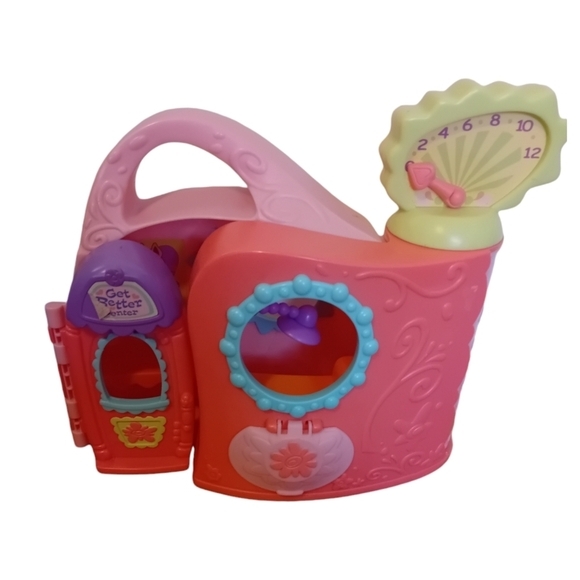 2005 Hasbro Littlest Pet Shop LPS Get Better Center Vet Hospital Playset Pink‎ - Picture 1 of 12